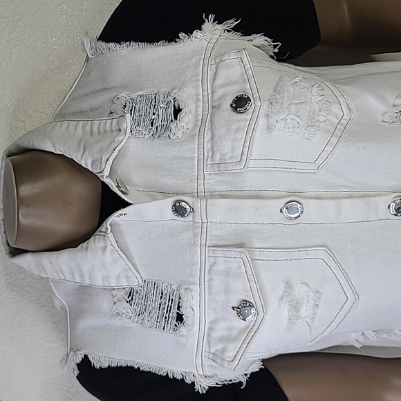 Vest Size Small/Medium White Distressed Denim Embellished Pink Butterflies  Cute - Picture 4 of 7